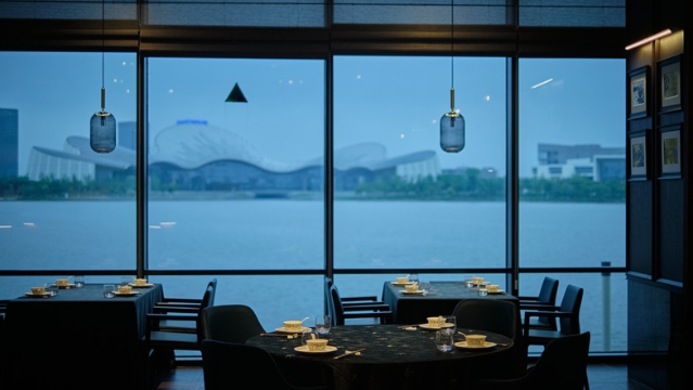 品淮揚(yáng)美食，賞紫瑯湖美景，米其林、黑珍珠雙一星品牌來(lái)了！